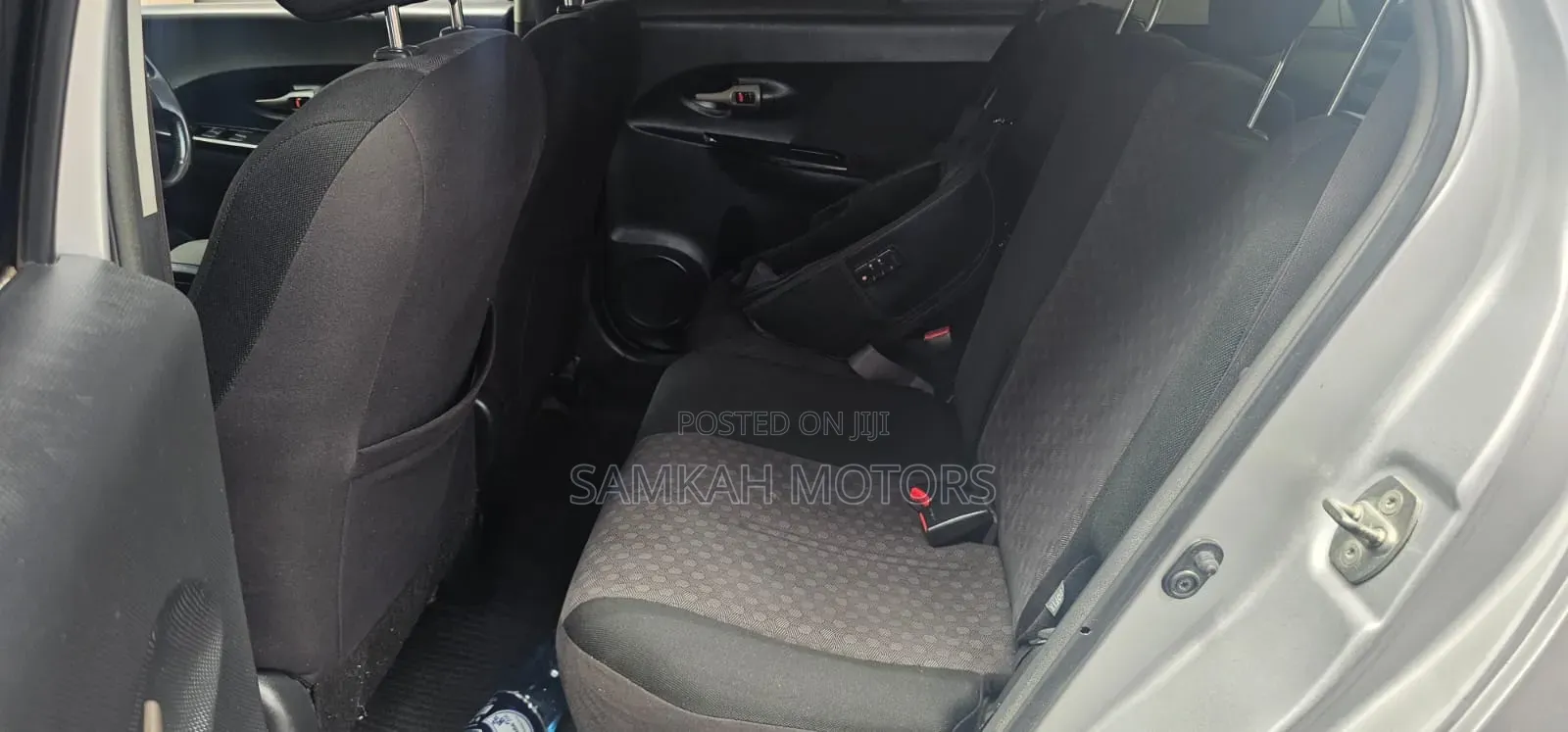 Toyota IST 2012 Silver