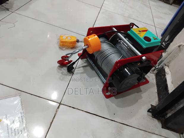 Compact Electric Wire Hoist 1000kg Capacity