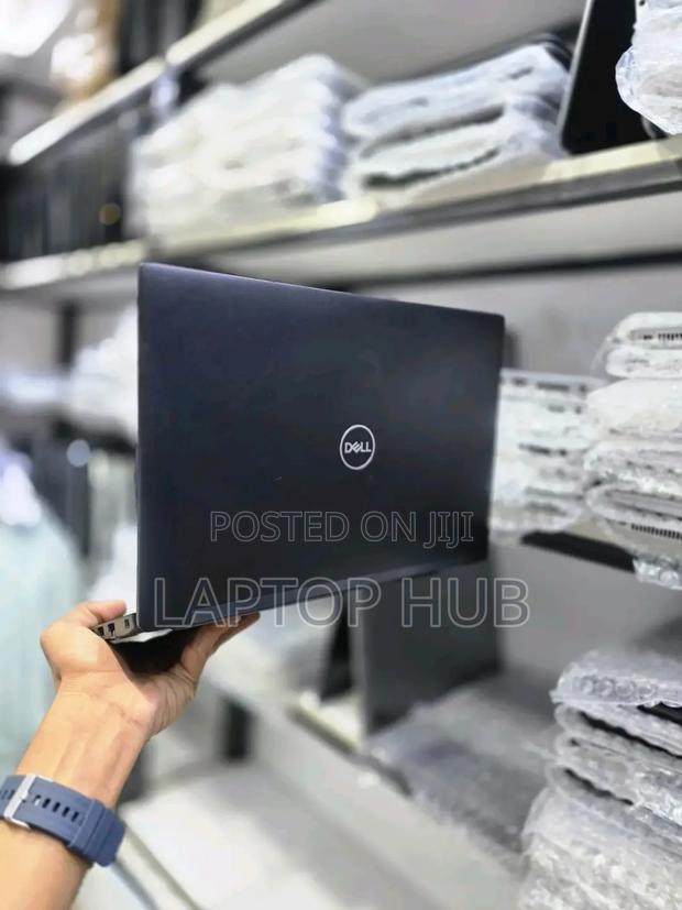 Laptop Dell Latitude 7390 8GB Intel Core i5 SSD 256GB - thumbnail 2