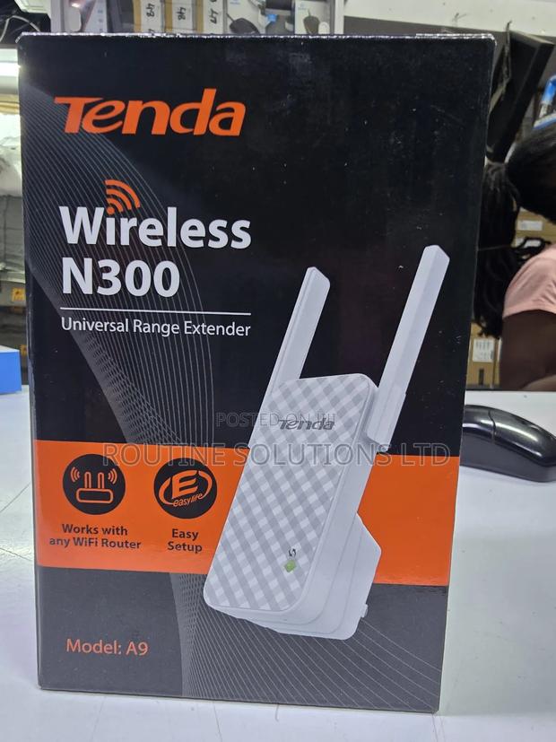 Tenda Wireless N300 Range Extender - main view