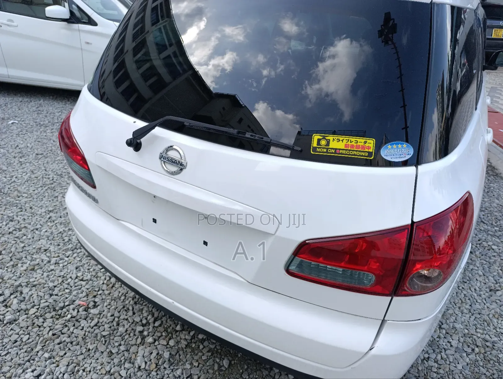 Nissan Wingroad 2018 White
