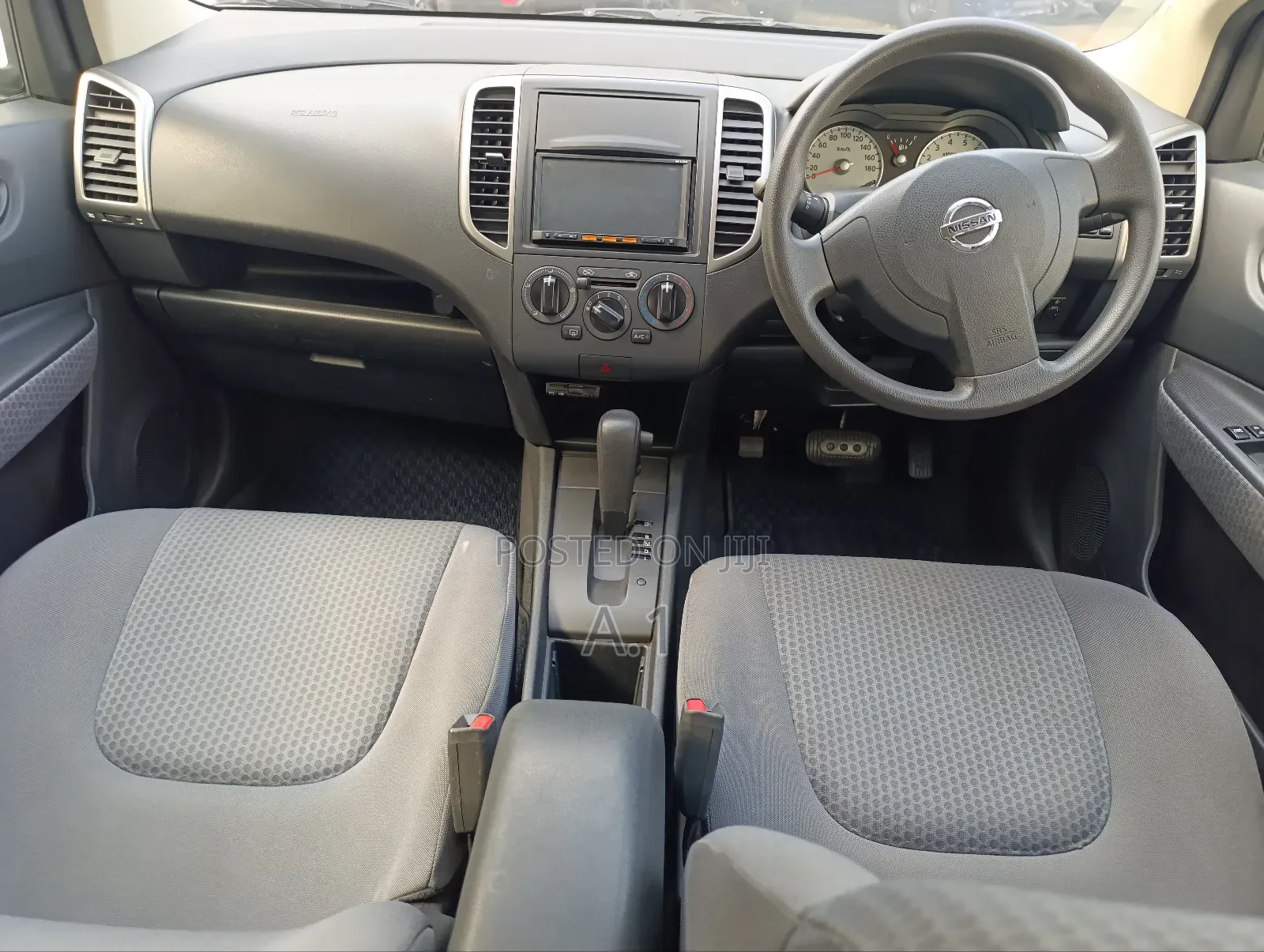 Nissan Wingroad 2018 White