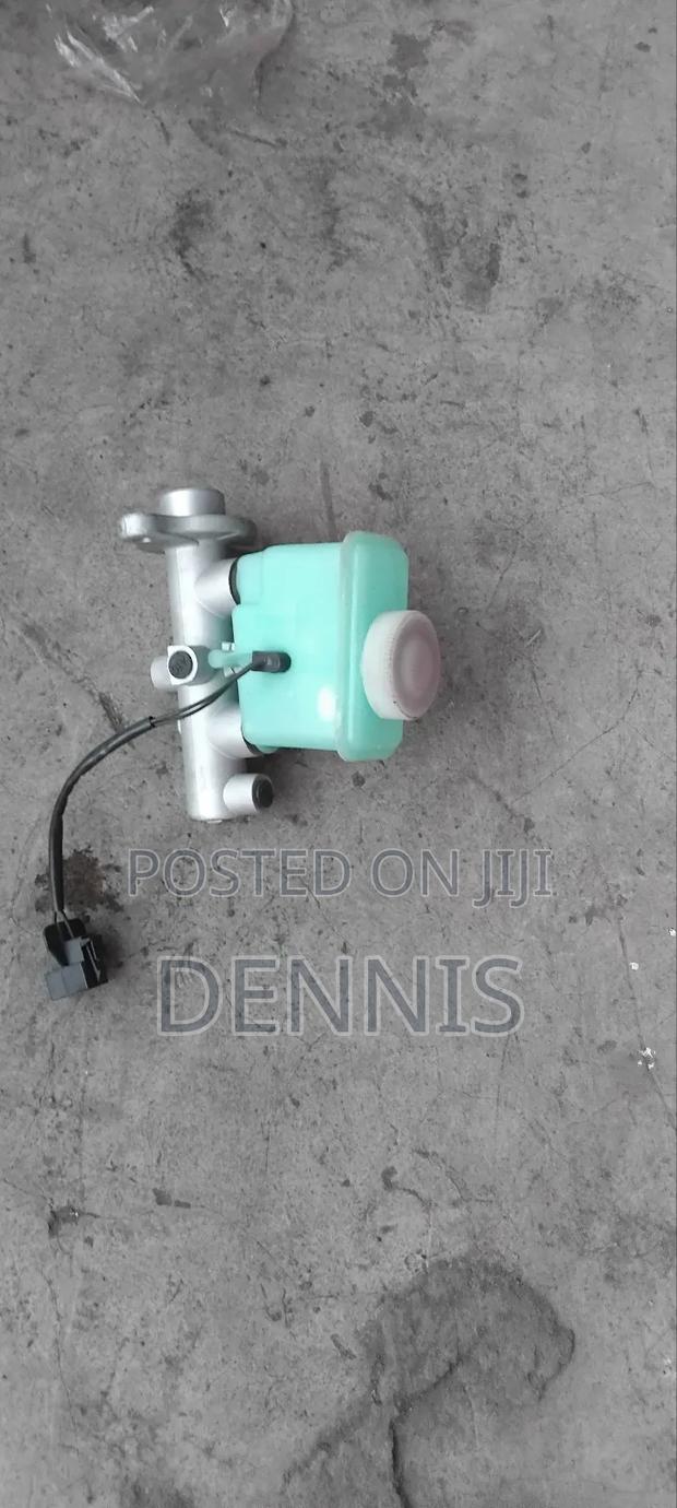 New Break Mastercylinder Subaru - main view