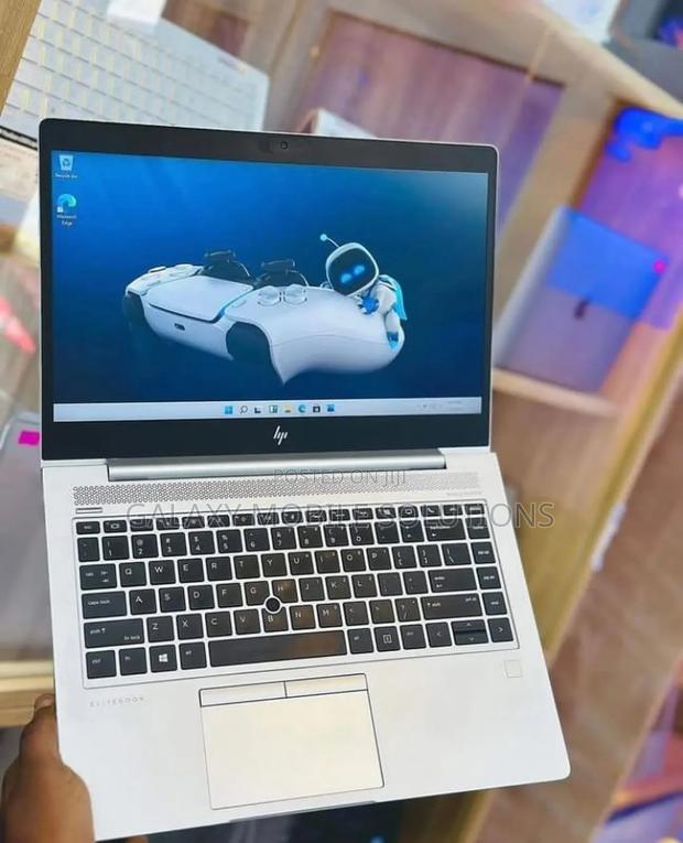 Laptop HP MT44 8GB AMD Ryzen 3 SSD 256GB