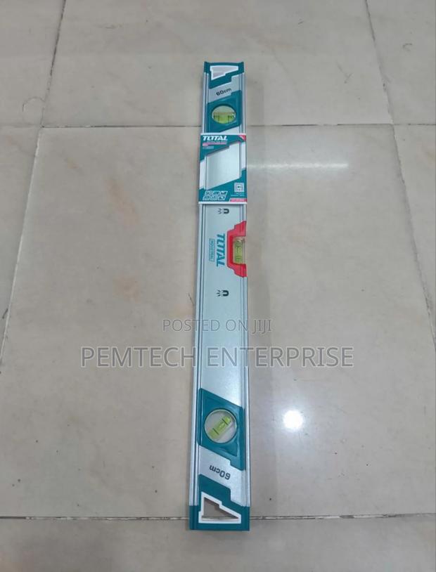 Total 60cm Spirit Level With Magnetic Suction