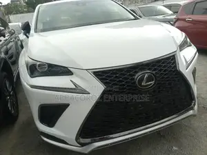 Lexus NX 300h AWD 2018 White