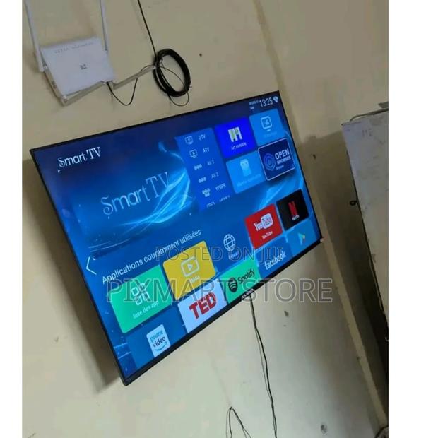 Solarmax 43" Smart Android Tv With Bluetooth Wi‐Fi Entertainment - thumbnail 2
