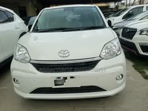 Toyota Passo 1.0 AWD 2018 White