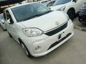Toyota Passo 1.0 AWD 2018 White