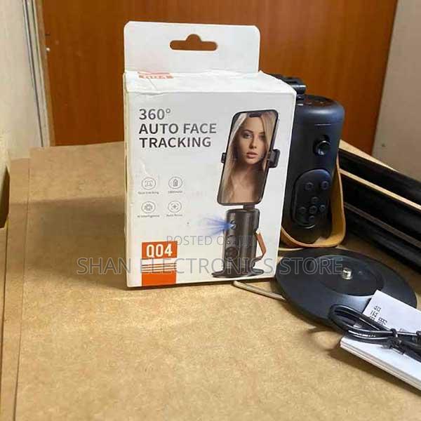 Auto Face Tracking Detachable Remote 360° Rotation Body Phone Cam - main view