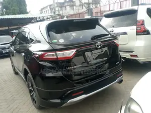 Toyota Harrier 2018 Black