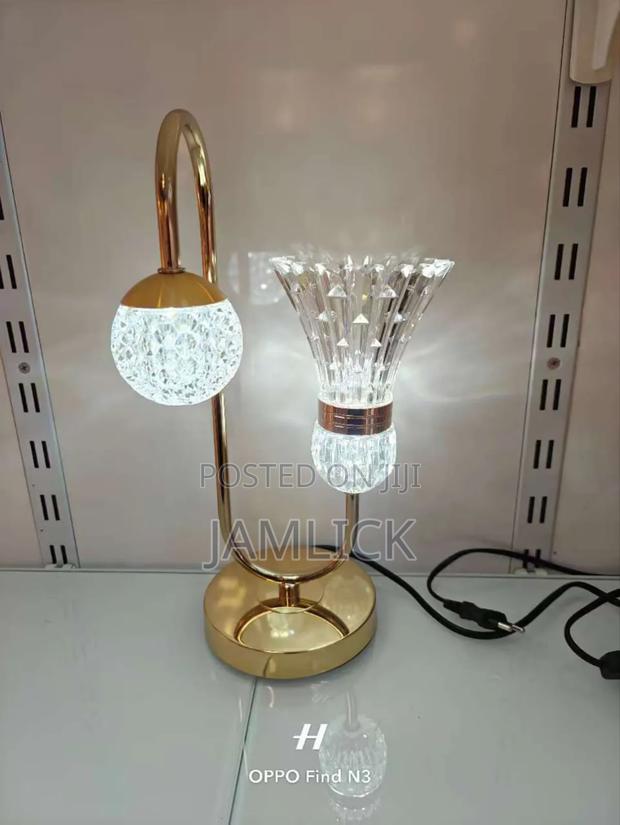 Double Bulb Table Lamp –Cd