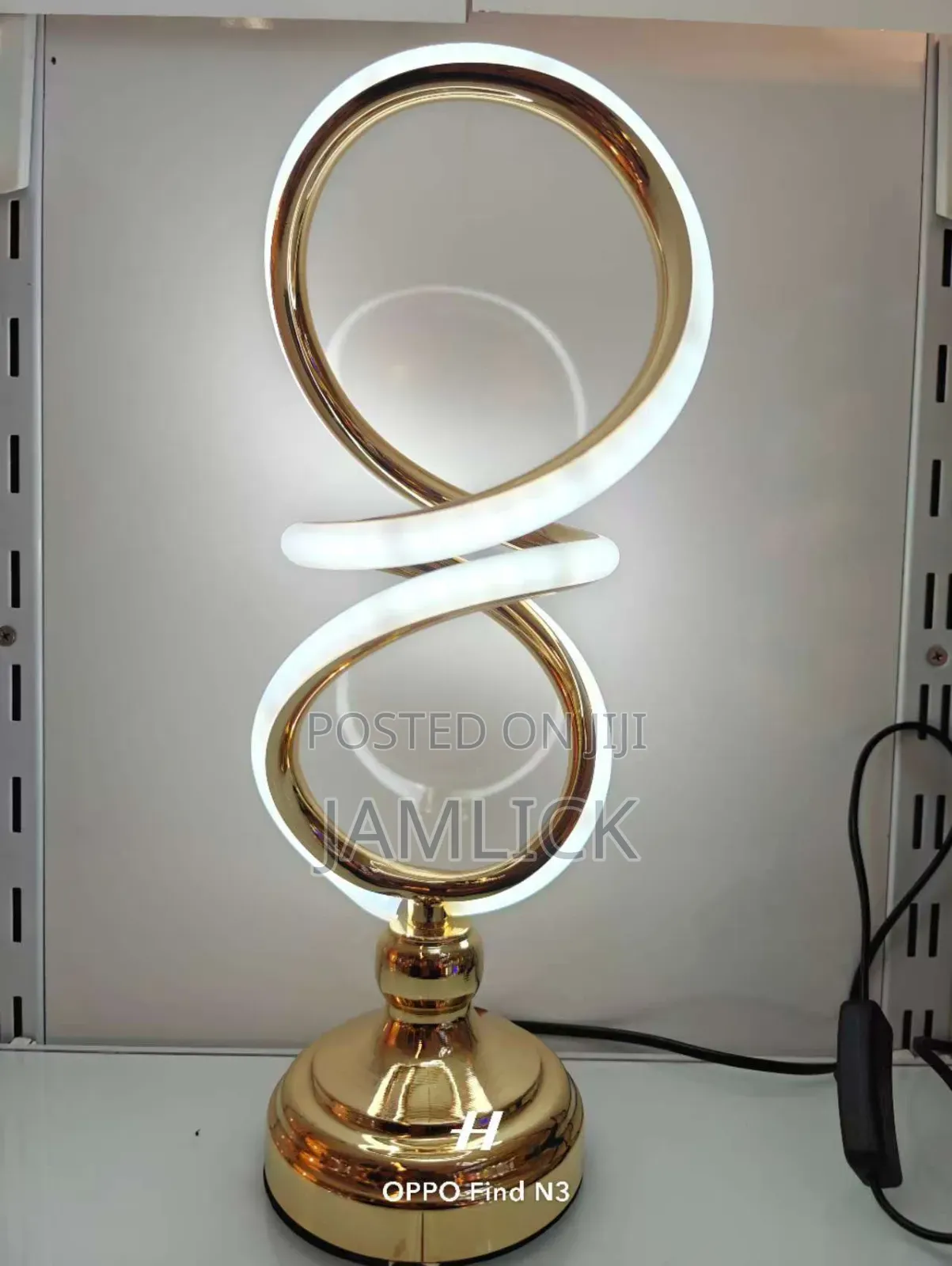 Decorative Spiral Table Lamp –Cd