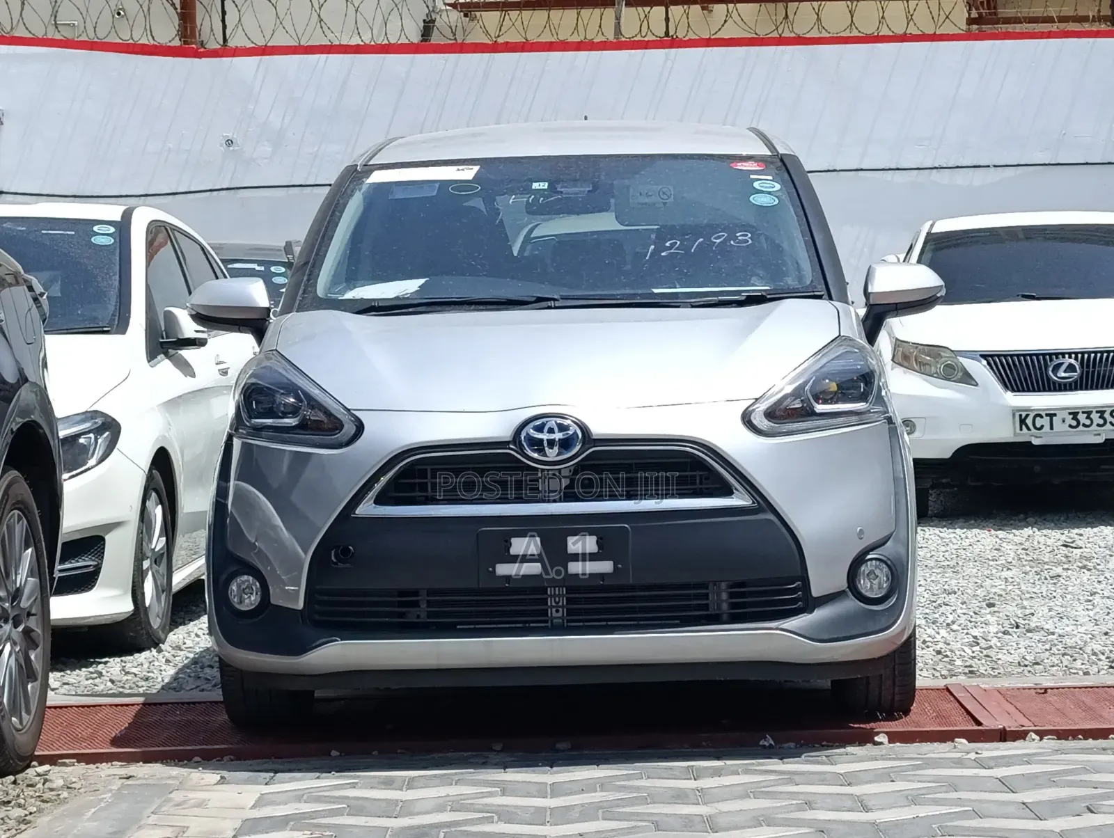 Toyota Sienta 1.5 Hybrid FWD (6-seater) 2018 Silver