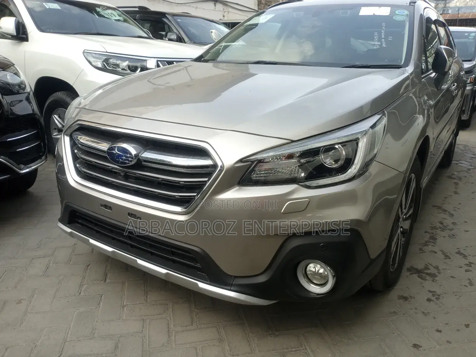 Subaru Outback 2018 Silver