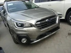 Subaru Outback 2018 Silver