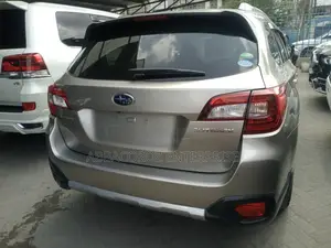 Subaru Outback 2018 Silver