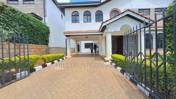 5bdrm Townhouse / Terrace in Spring Valley for rent - thumbnail 7