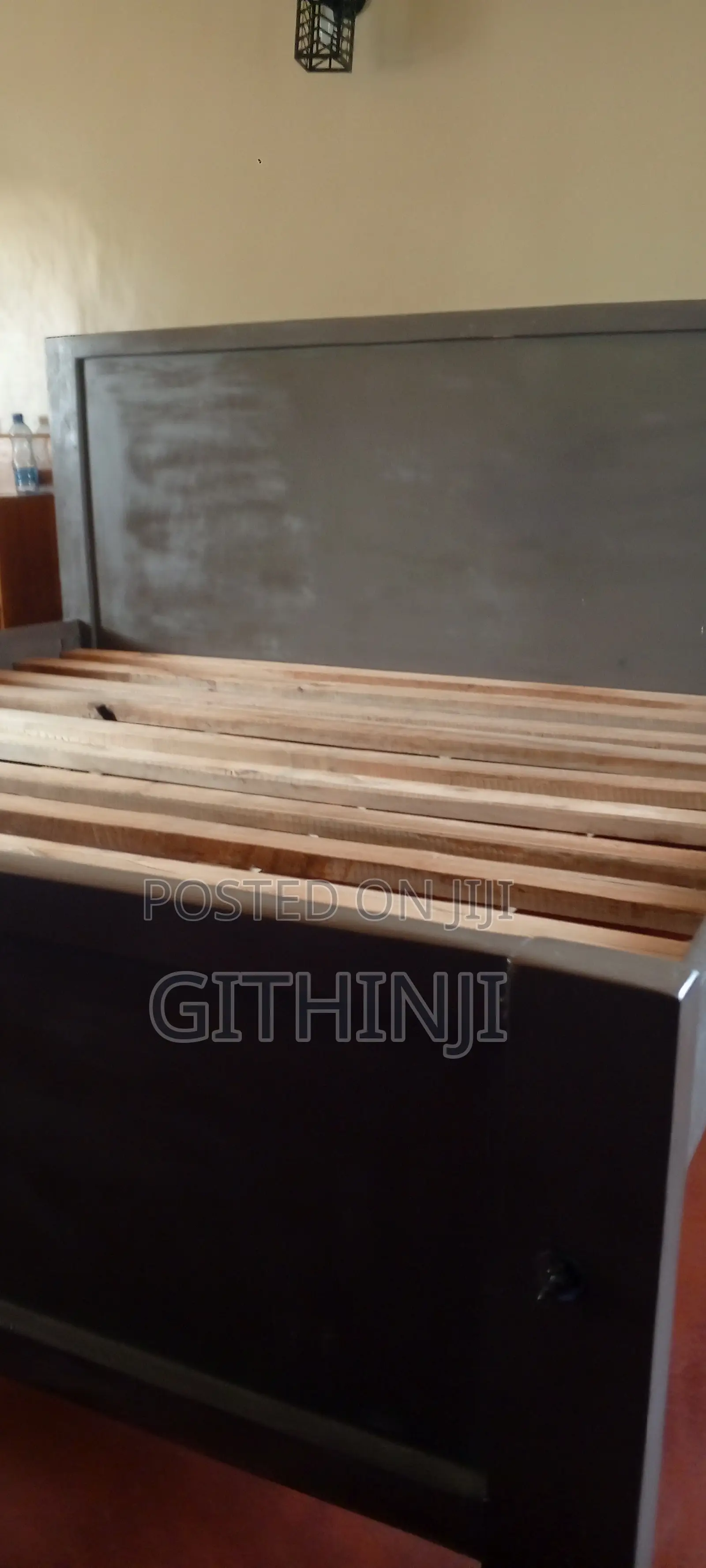 6*6 Hard Wood Bed