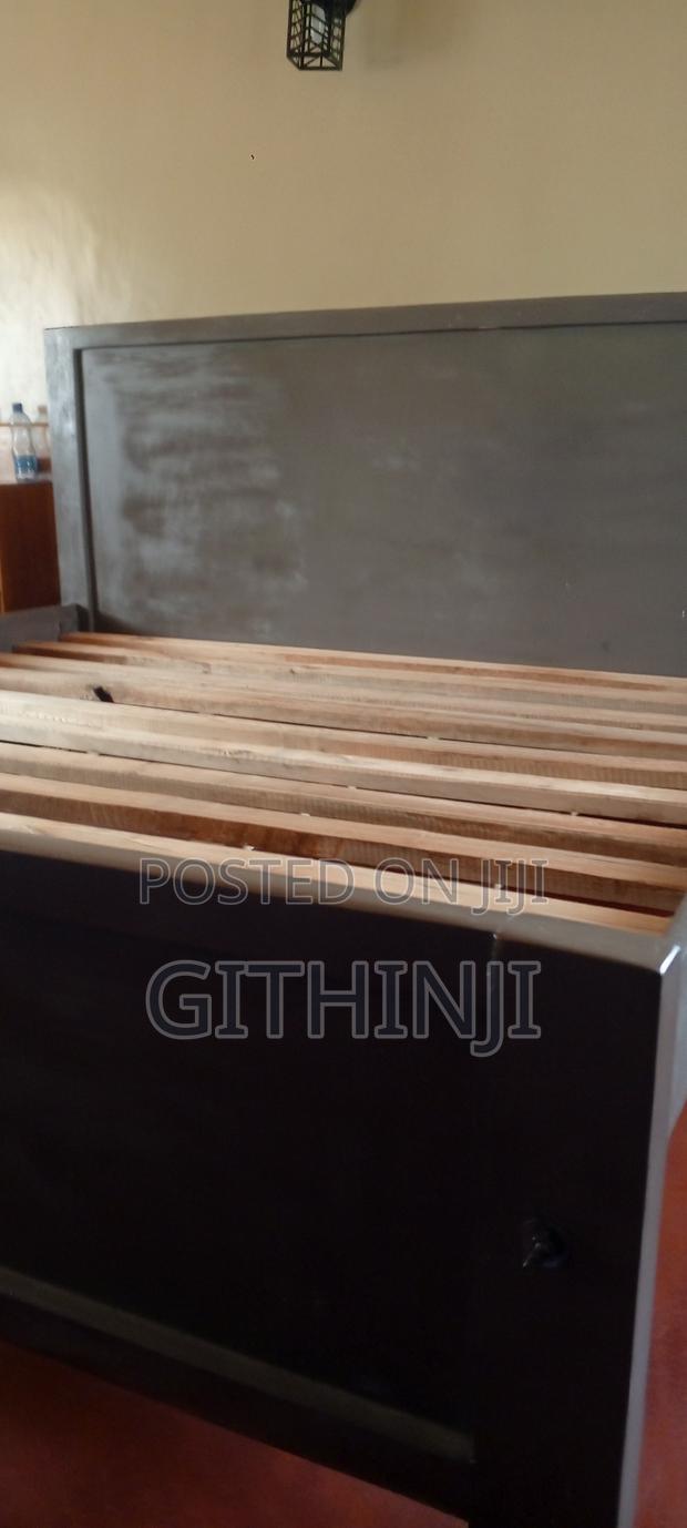 6*6 Hard Wood Bed - thumbnail 3
