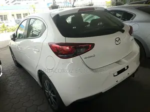 Mazda 2 2019 White