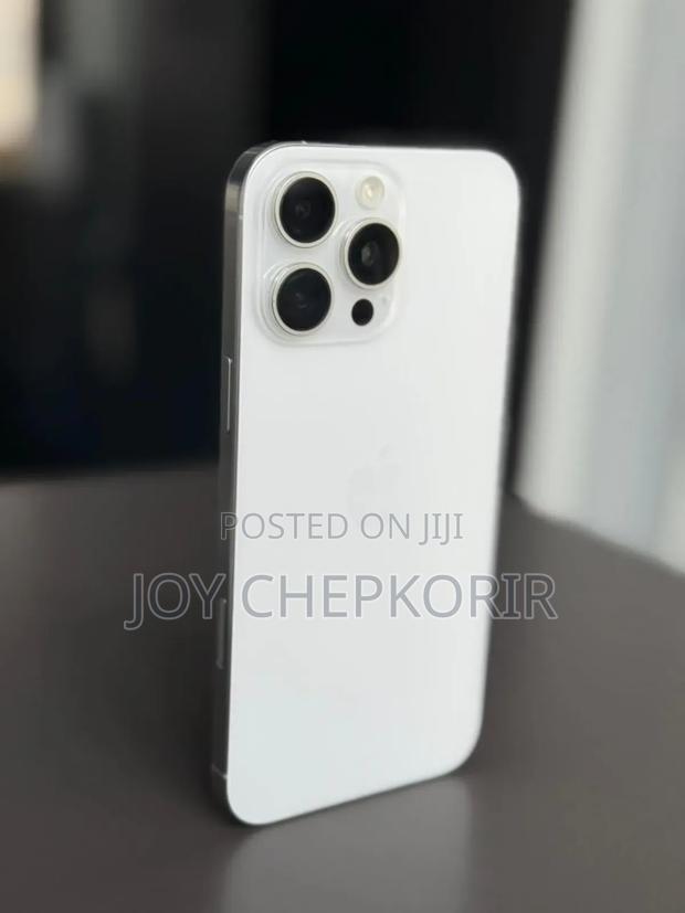 Apple iPhone 16 Pro Max 512 GB White - thumbnail 4