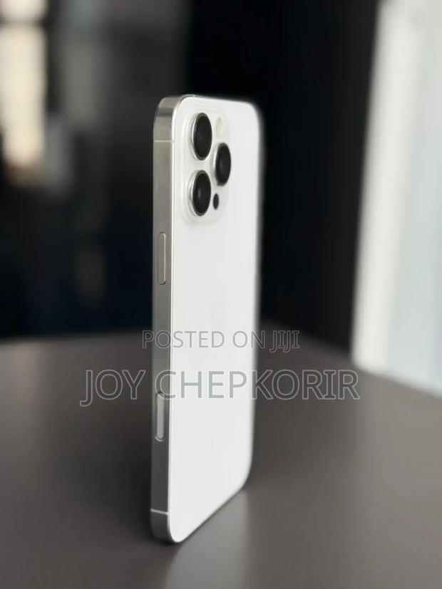 Apple iPhone 16 Pro Max 512 GB White - thumbnail 5
