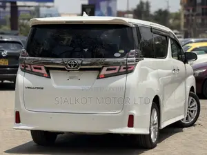 Toyota Vellfire 2019 White