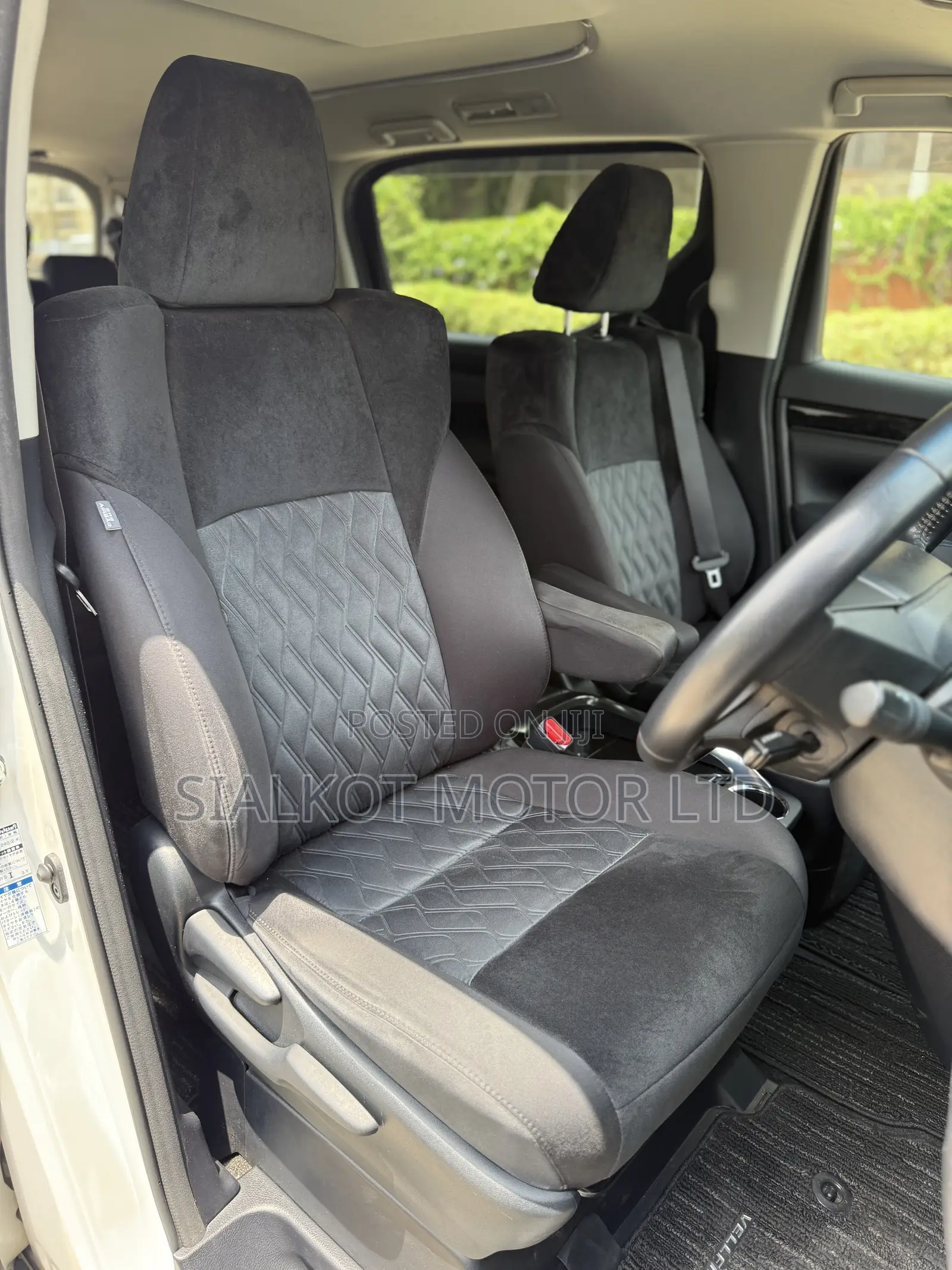 Toyota Vellfire 2019 White