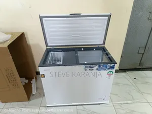 Rebune Chest Freezer 243l White