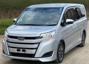 Toyota Noah 2.0 FWD (7 Seater) 2019 Silver