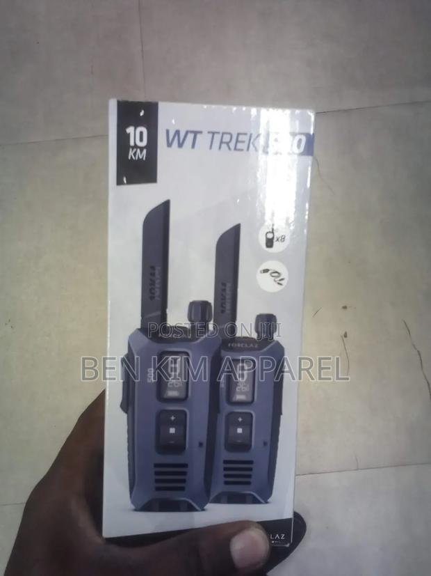 10kms Range 10hrs Waterproof Usb C Rechargeable Walking Talkies 2.