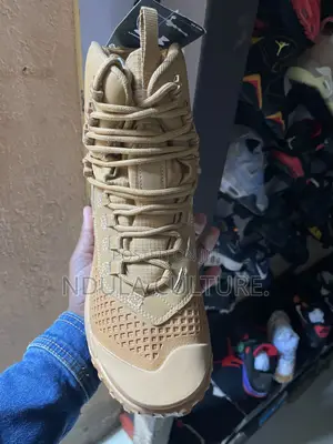 Under Armour Hovr Raider Boots