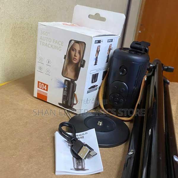 Q03 Smartphone Intelligent Tracking Gimbal 360°Auto Face/Body Tracking
