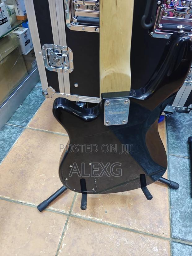 4 String Bass Guitar Ibanez - thumbnail 7