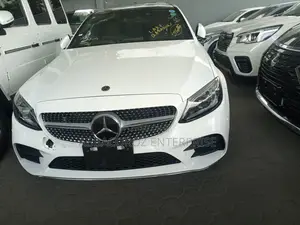 Mercedes-Benz C200 2018 White