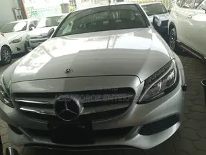 Mercedes-Benz C200 2018 Gray