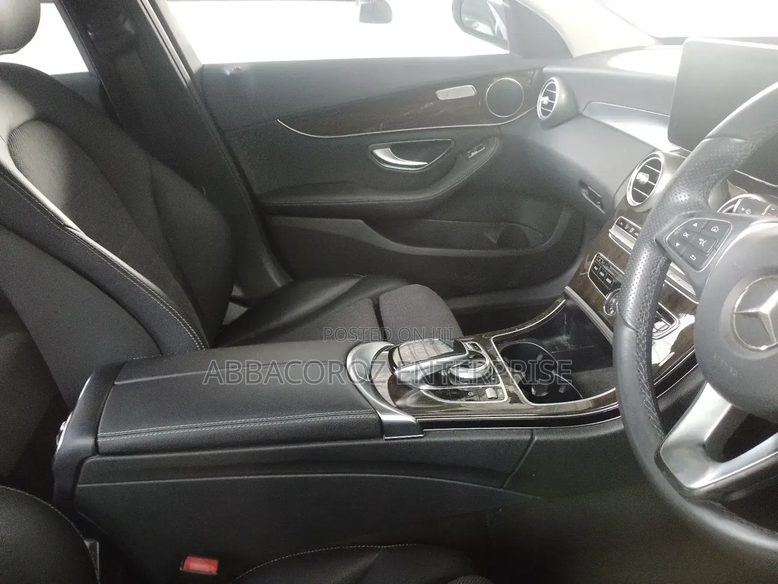 Mercedes-Benz C200 2018 Gray