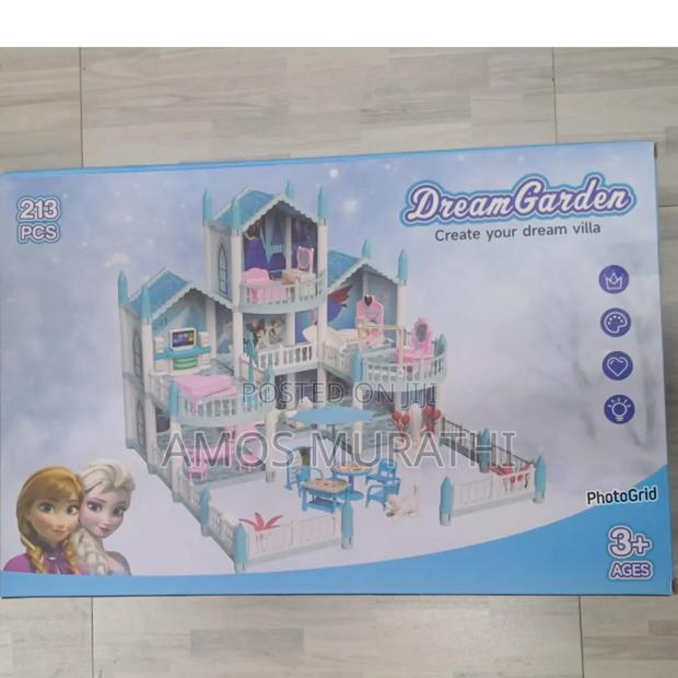 *213pcs Doll House*Size 53cm by 53 Cm