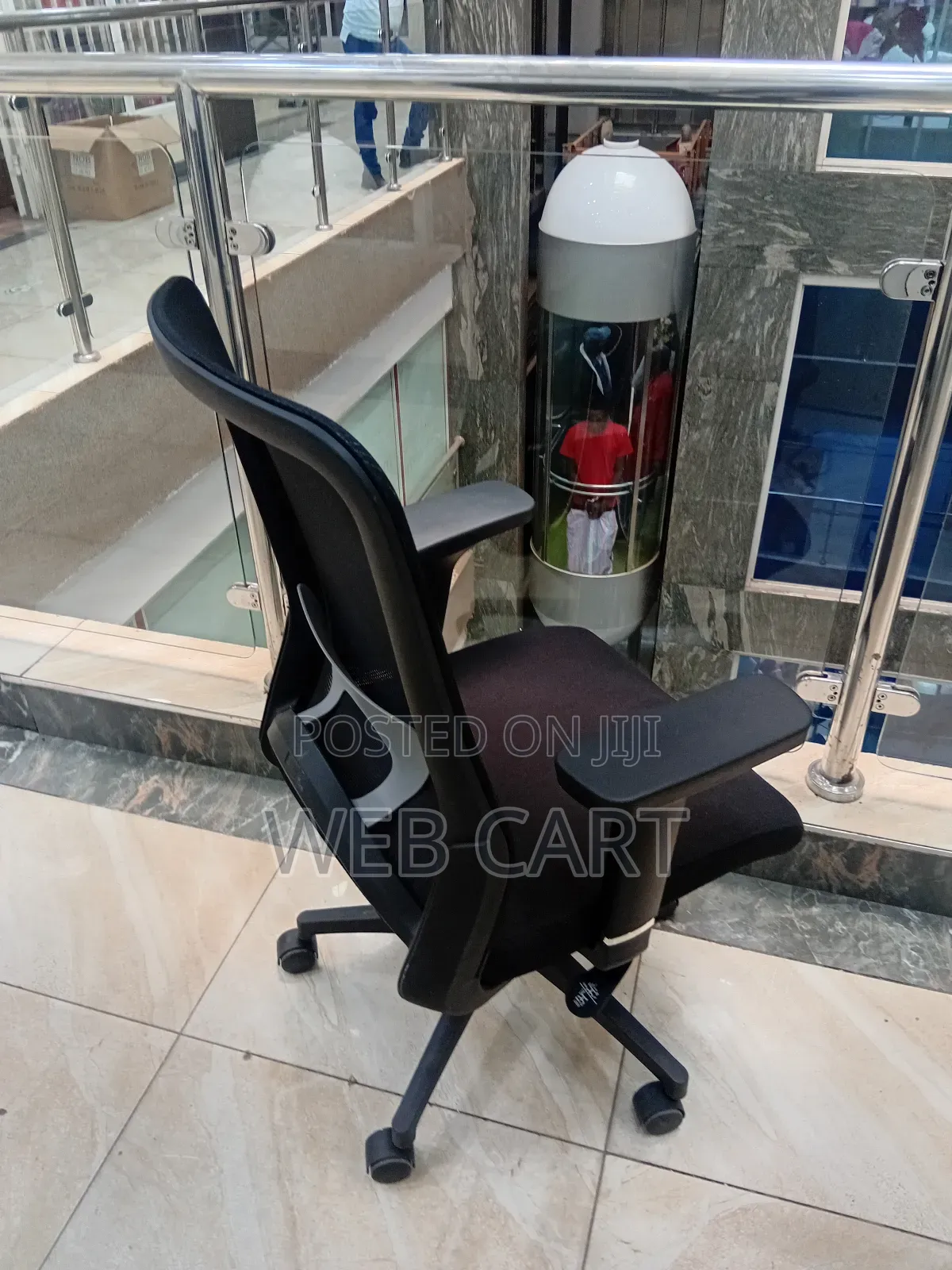 Ergonomic Mesh Office Chair in Black