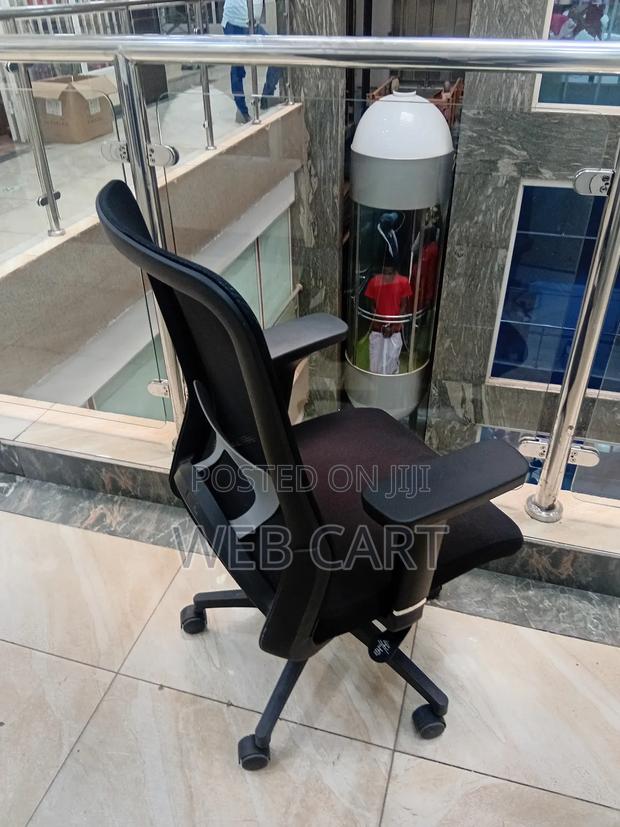 Ergonomic Mesh Office Chair in Black