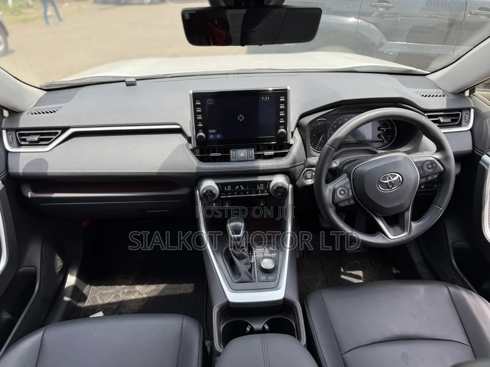 Toyota RAV4 XLE Premium FWD 2020 White