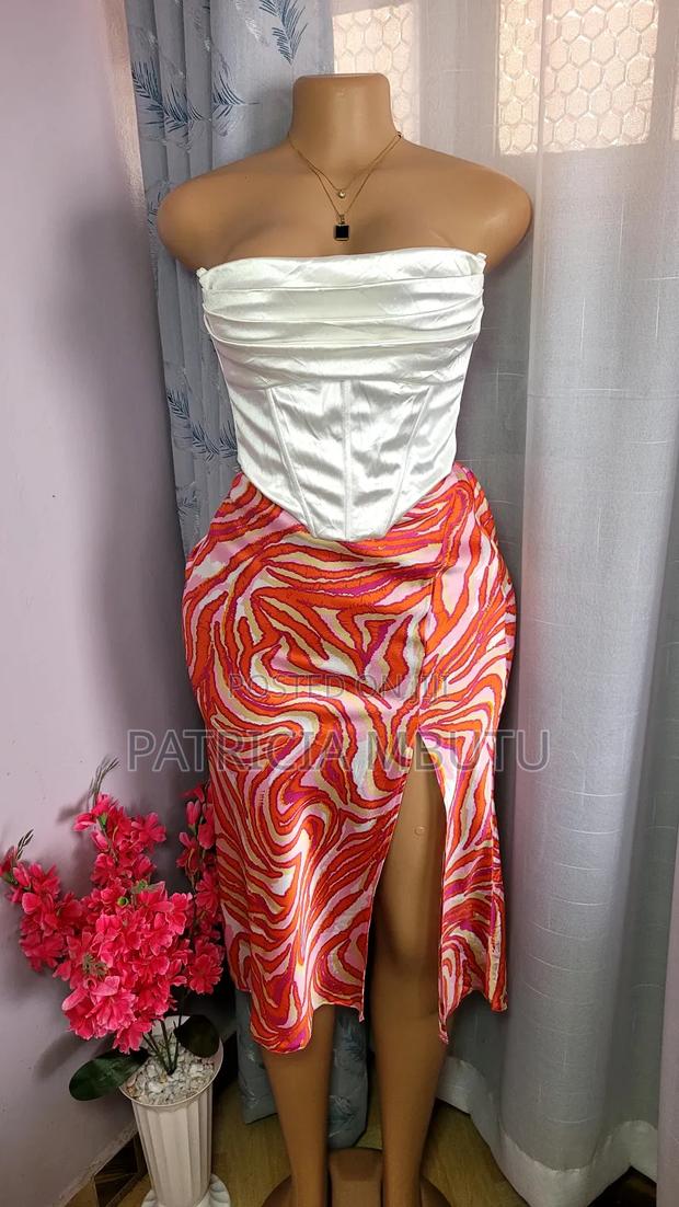 Corsets and Satin Skirts - thumbnail 5