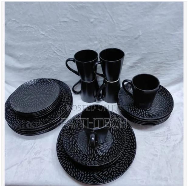 24 Pieces Black Leaf Dinner Set