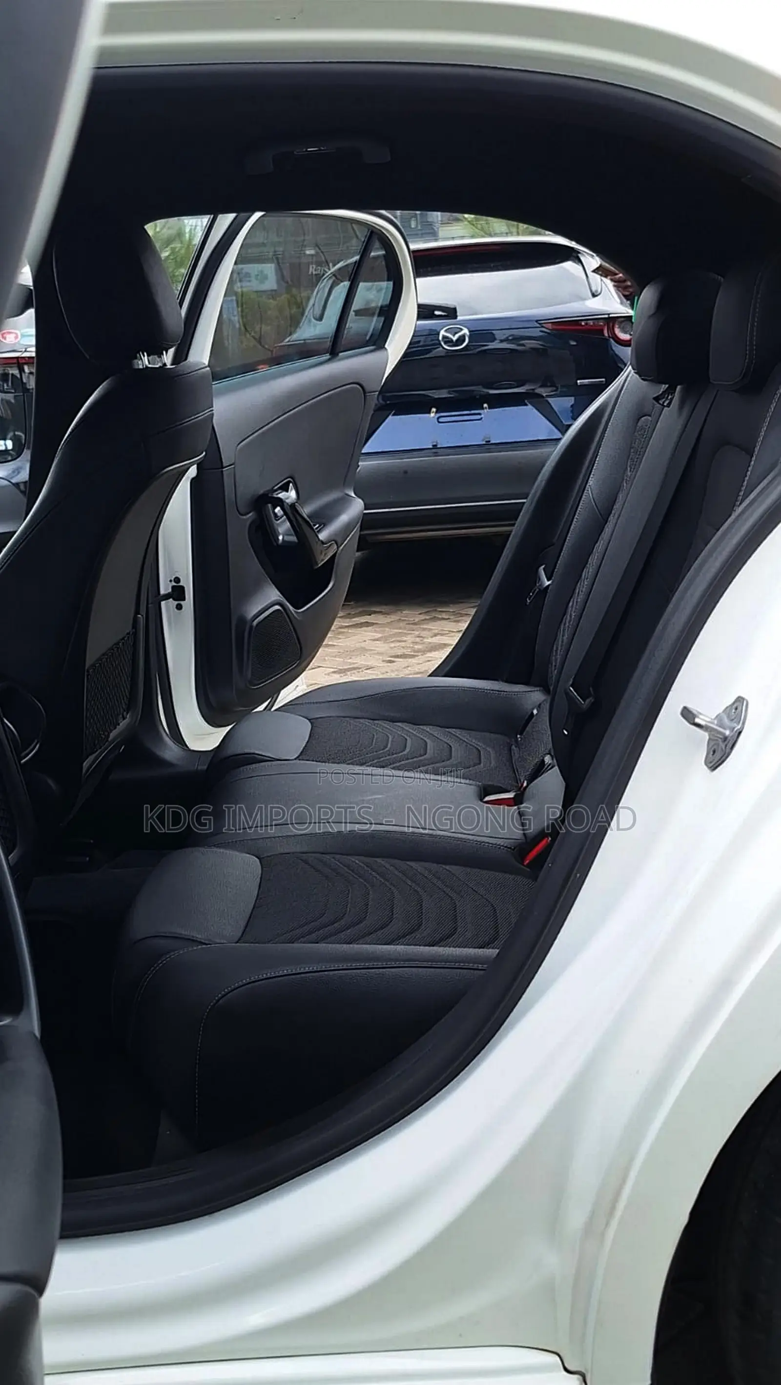 Mercedes-Benz A-Class 2019 White