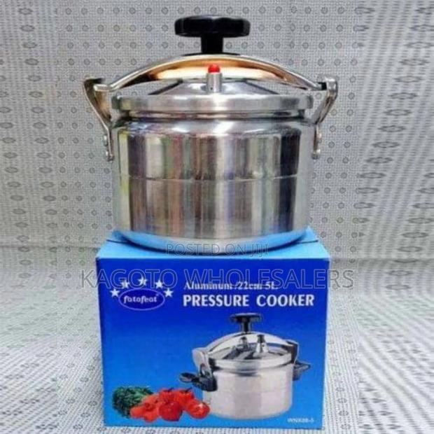 7litres Manual Pressure Cooker - main view