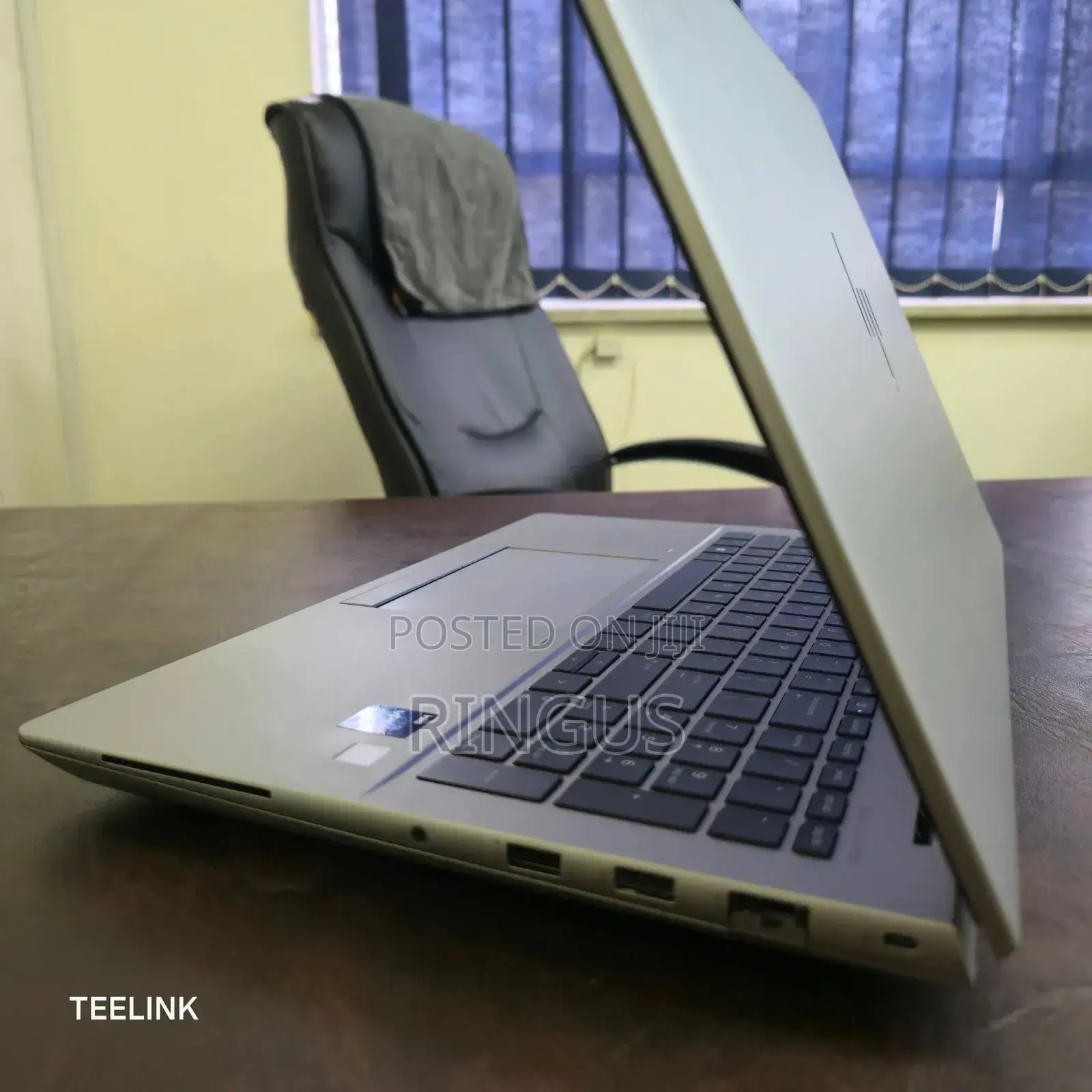 New Laptop HP ZBook Firefly 16 G10 16GB Intel Core i7 SSD 512GB