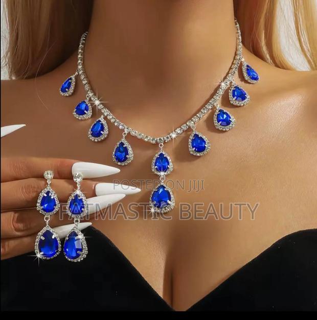 Blue Jewellery Set - main view