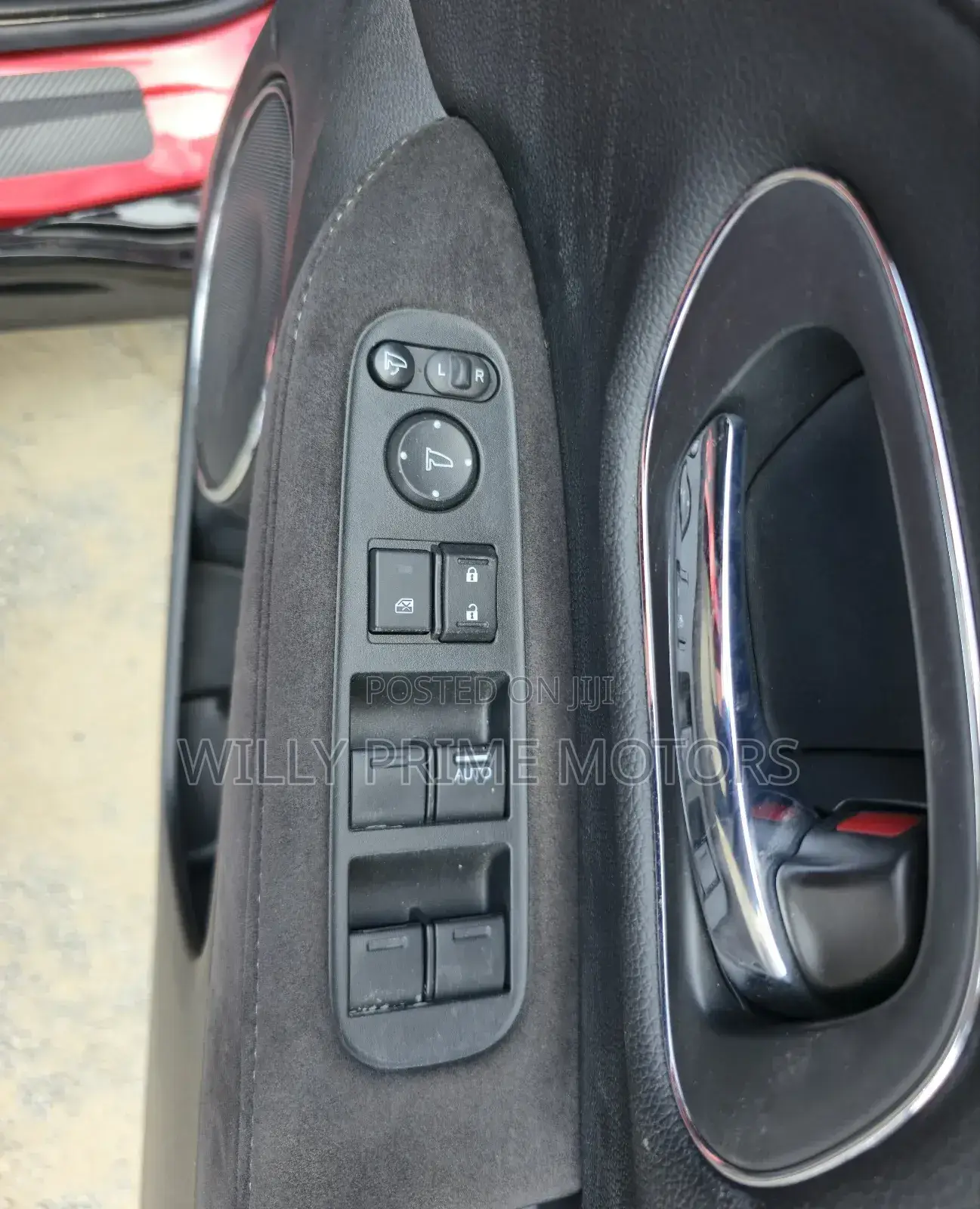 Honda Vezel 1.5 Hybrid 2WD 2019 Red