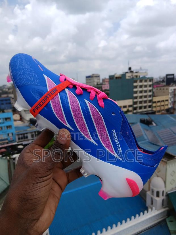 Fold-Over Tongue Predator 2026 Pro Soccer Boots
